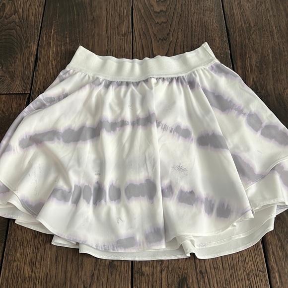 Lululemon tie dye Tennis Skirt - Picture 1 of 4